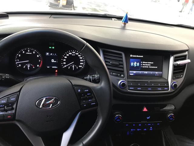 Vendo New Tucson Turbo 2.018 com Teto Panorâmico - Foto 7