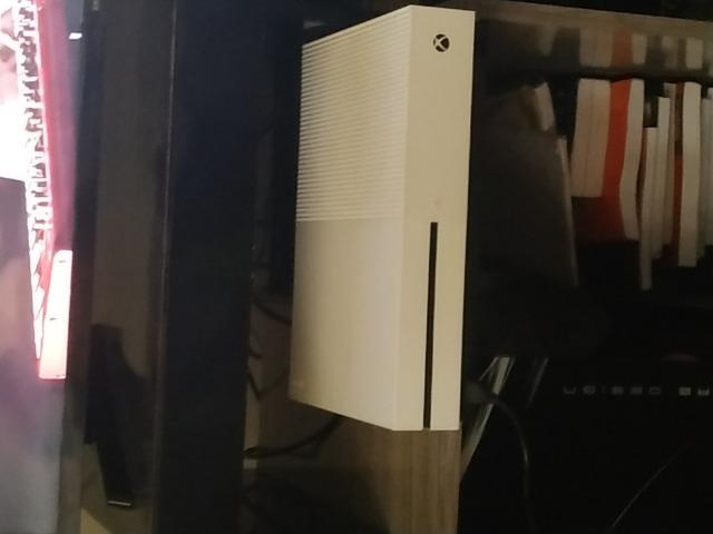 Xbox One S 4K troco por PS4 pro