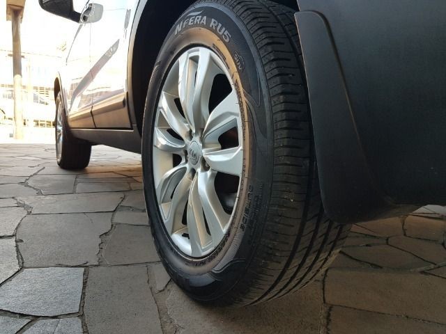 7 lugares Sorento! Versão top na cor branca! Pneus Novos! - Foto 8