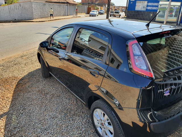 Punto 2016 atractive 1.4 (( Apenas 27 mil km rodados)) - Foto 2