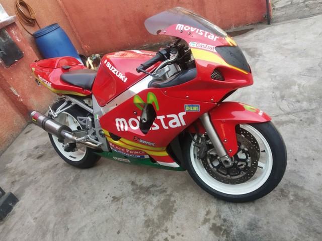 VENDO SUZUKI PARA PISTA