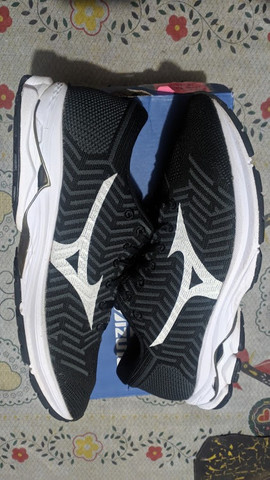 mizuno wave knit r1 e s1