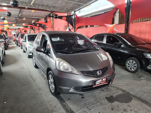 HONDA FIT 2011 AUTOMÁTICO 1 MIL DE ENTRADA AÉRCIO VEÍCULOS VJK
