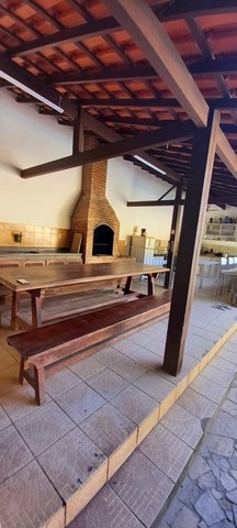 Casa com 6 Quartos e Campo de Futebol  - Foto 4