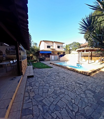 Casa com 6 Quartos e Campo de Futebol  - Foto 2