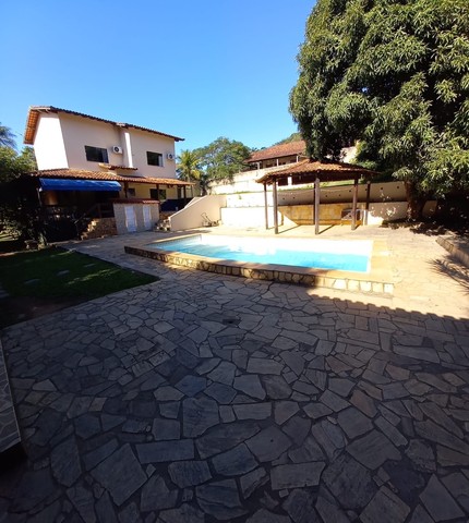 Casa com 6 Quartos e Campo de Futebol  - Foto 6