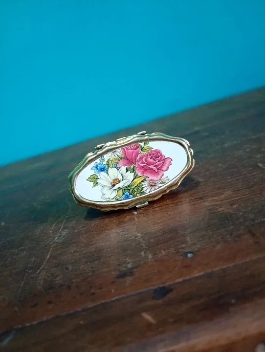 Antiga Caixinha de Costura de Bolsa de 1930