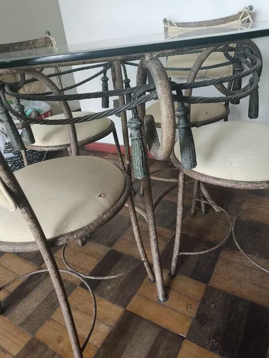 Mesa de jantar com 4 cadeiras - Foto 2