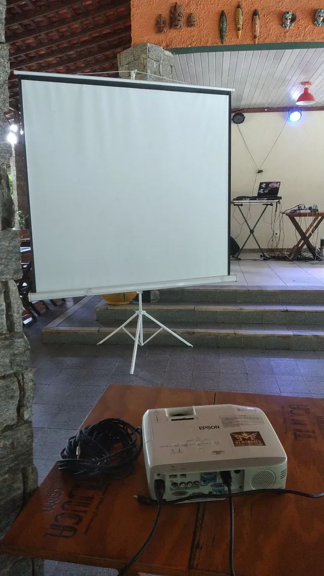 Projetor locação 100 reais 