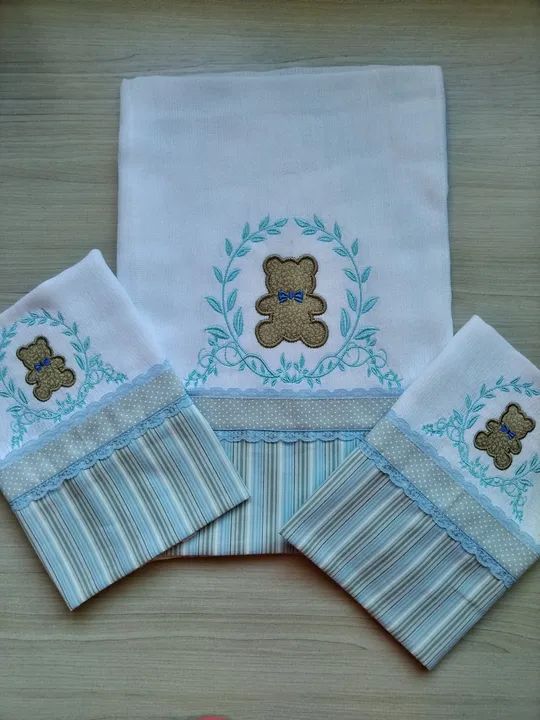 Fraldas para bebê bordada. - Foto 2