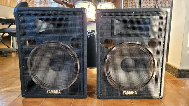 Par Caixa de Som Passiva Yamaha 15 Polegadas 500W. Made in USA. Caixas Acústicas.