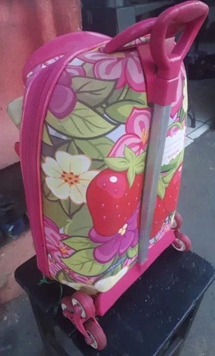 Mochila Infantil Moranguinho usada - Foto 3