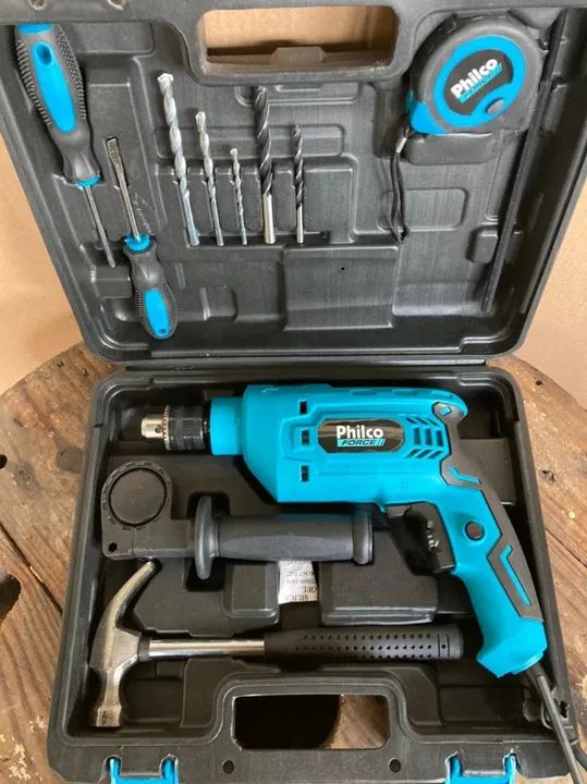 Furadeira Philco Force 650W 10mm com Maleta e 11 Peças