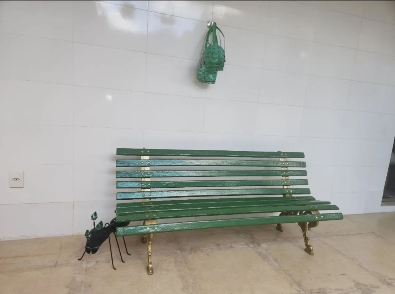 Banco de praça antigo