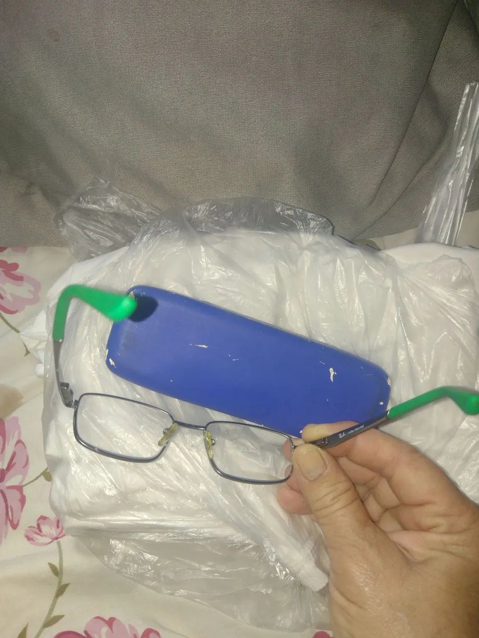 Armação e caixa de óculos Ray Ban  - Foto 4