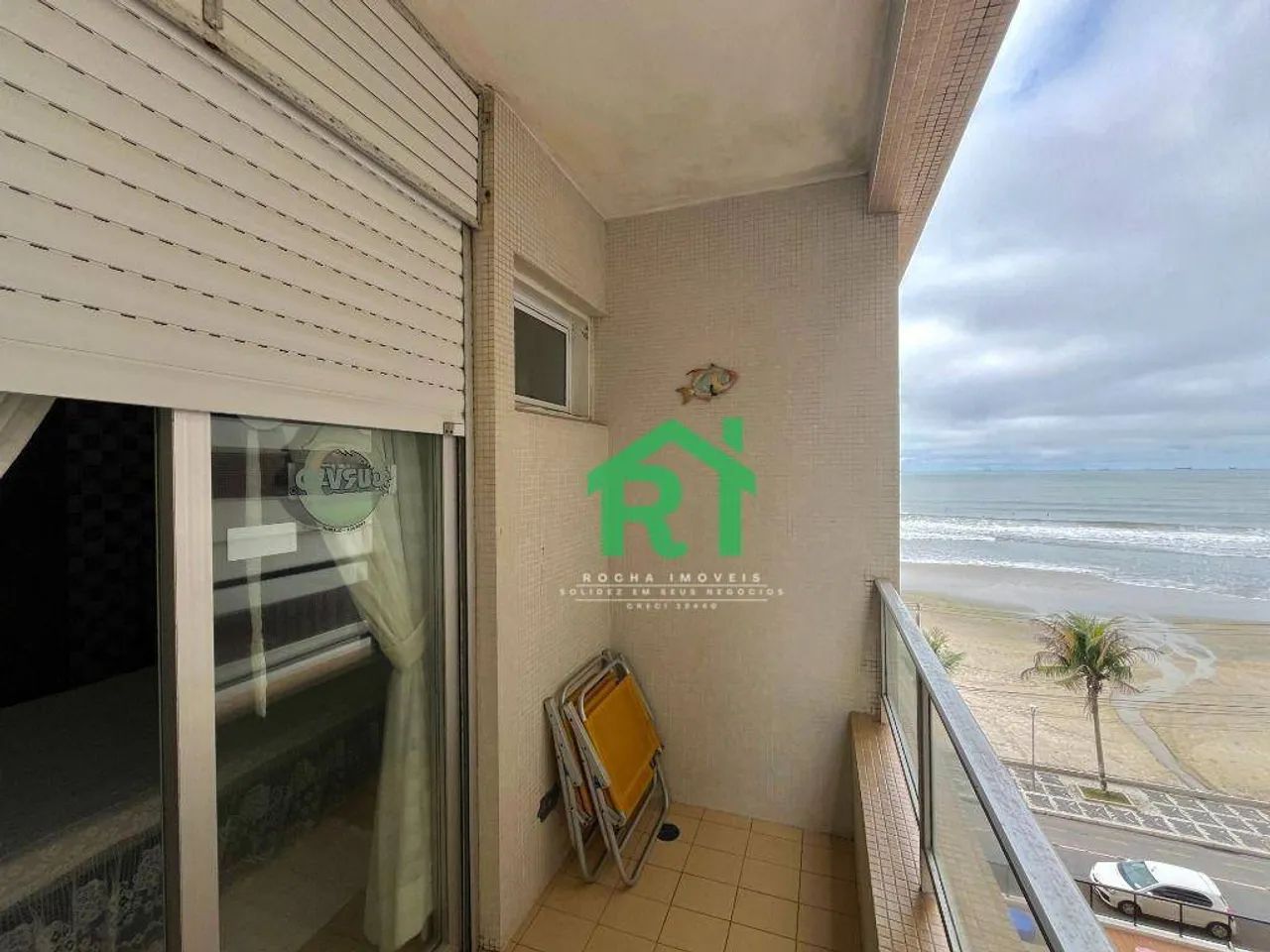 Apartamento á venda na Praia das Astúrias | Rocha Imóveis Guarujá