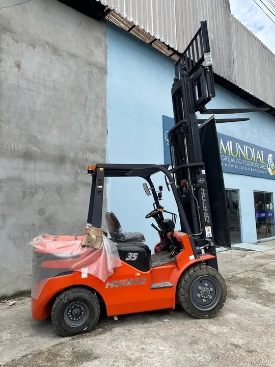 Empilhadeira 3.5 Toneladas - HUAHE- DIESEL - 0 KM!