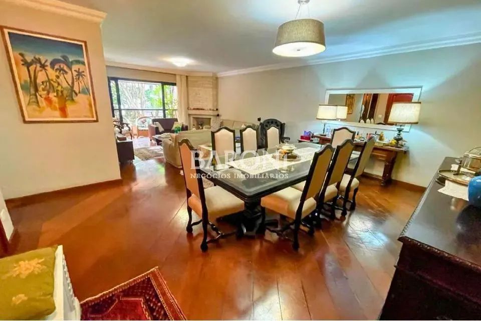 Baroni Imóveis, imobiliária em Moema, especializada em compra e venda de imóveis residenci