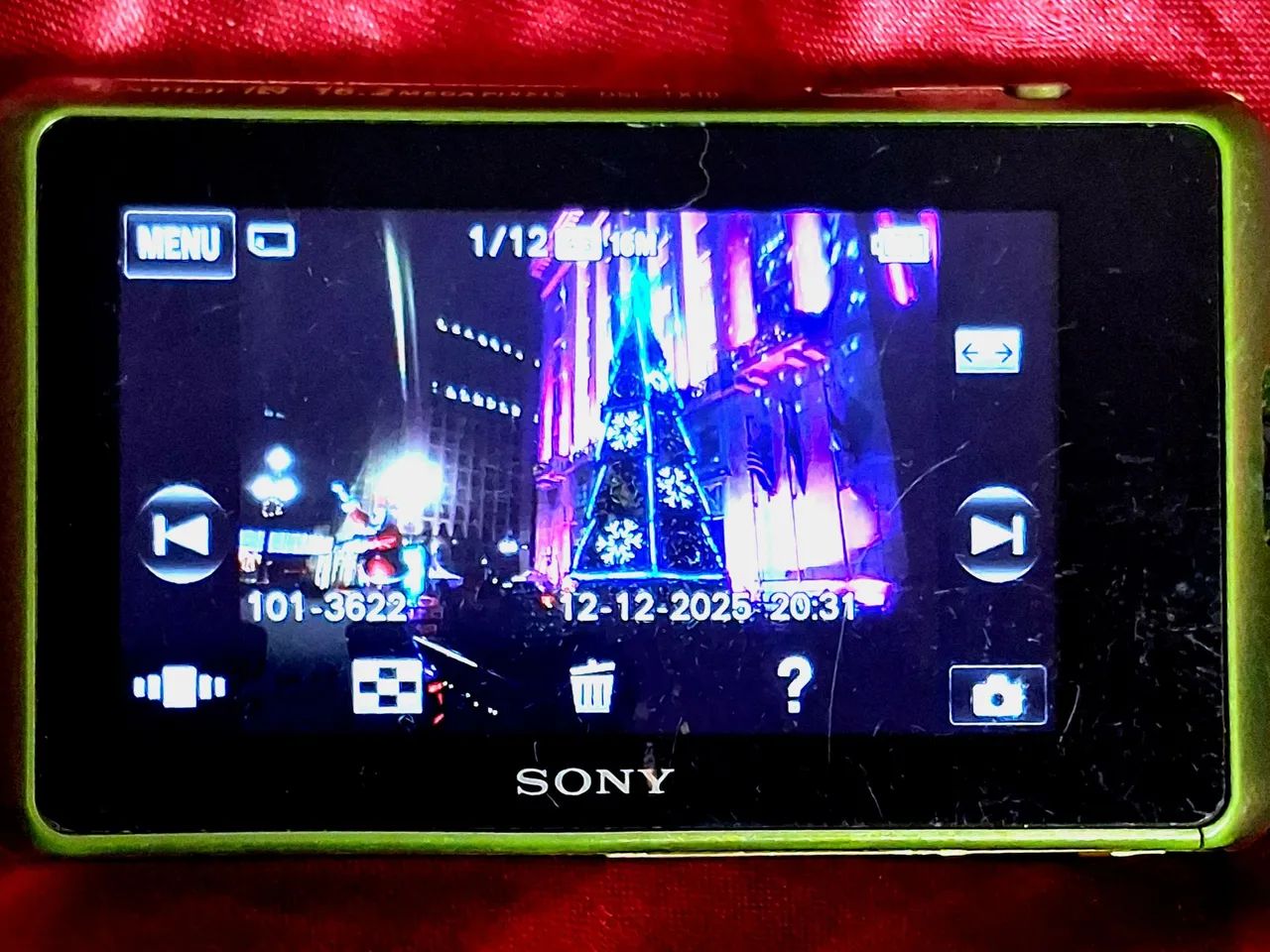 Câmera Digital Sony Cybershot DSC TX10 16.2 MP e Lente Carl-Zeiss Touchscreen Vintage! - Foto 3