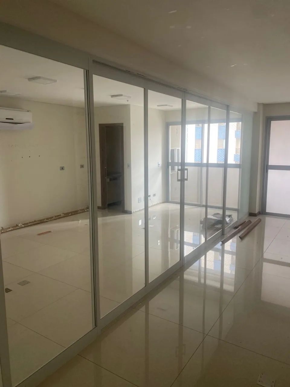 Porta de correr de vidro moderna - OPORTTUNIDADE - Foto 2