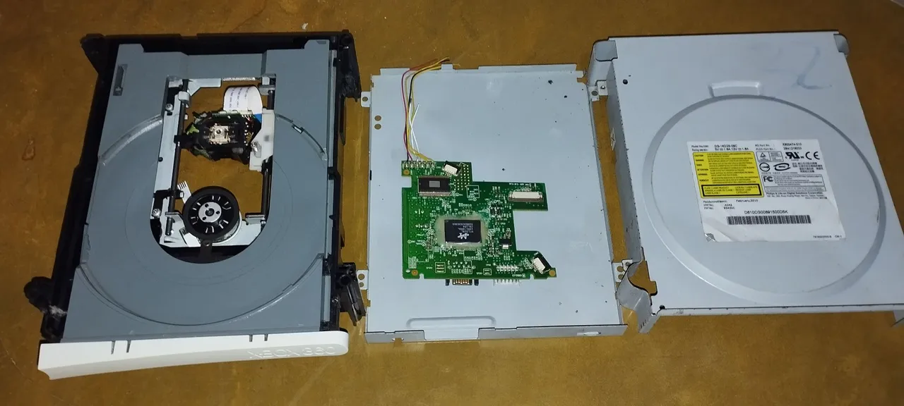 Drive de Leitura Xbox 360 - sucata para retirar peças