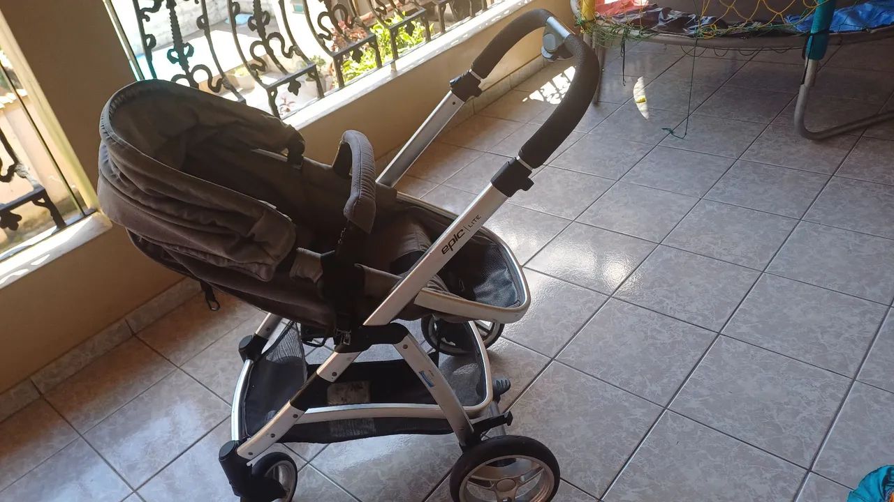 Carrinho de Bebê Epic Lite infanti  - Foto 4
