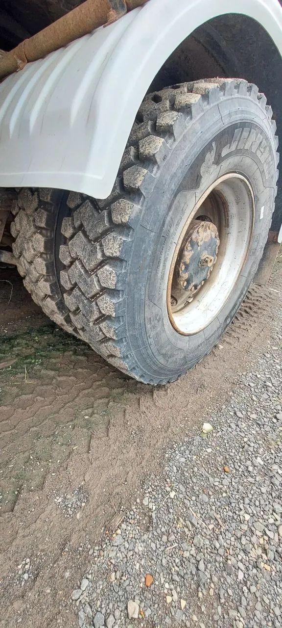 Mercedes 1630 ano 94 com carreta randon 2 eixo 96 florestal  - Foto 14