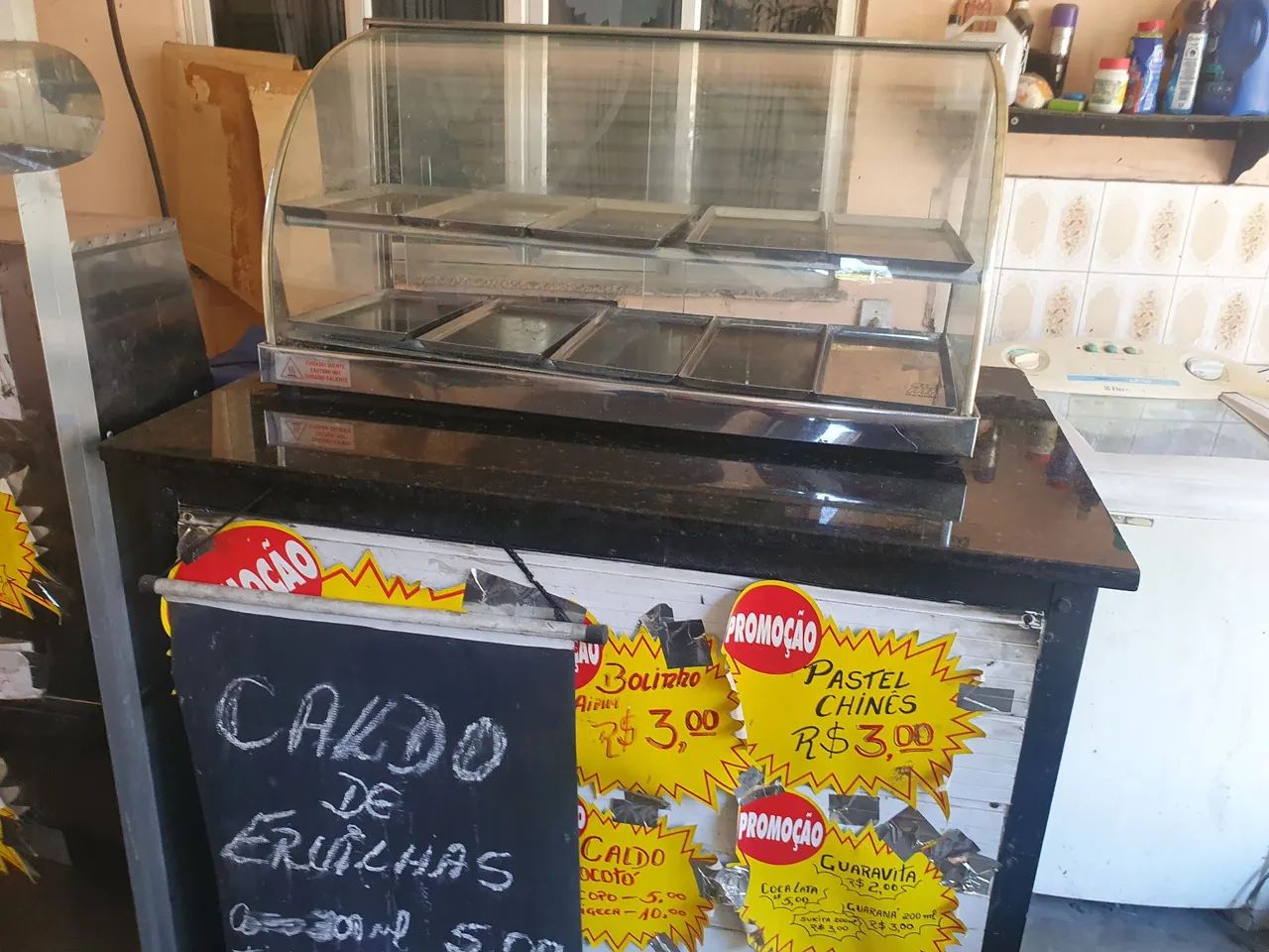 Vendo barraca de lanches,salgados, caldos,cachorro-quente e outros - Foto 2