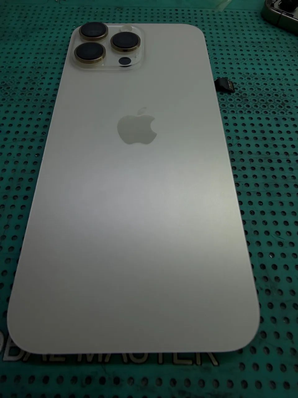 Tampa traseira iPhone 16 Pró Max Desert ORIGINAL! - Foto 3