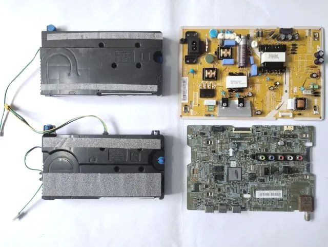Kit Placa e auto falante tv Samsung - Com defeito