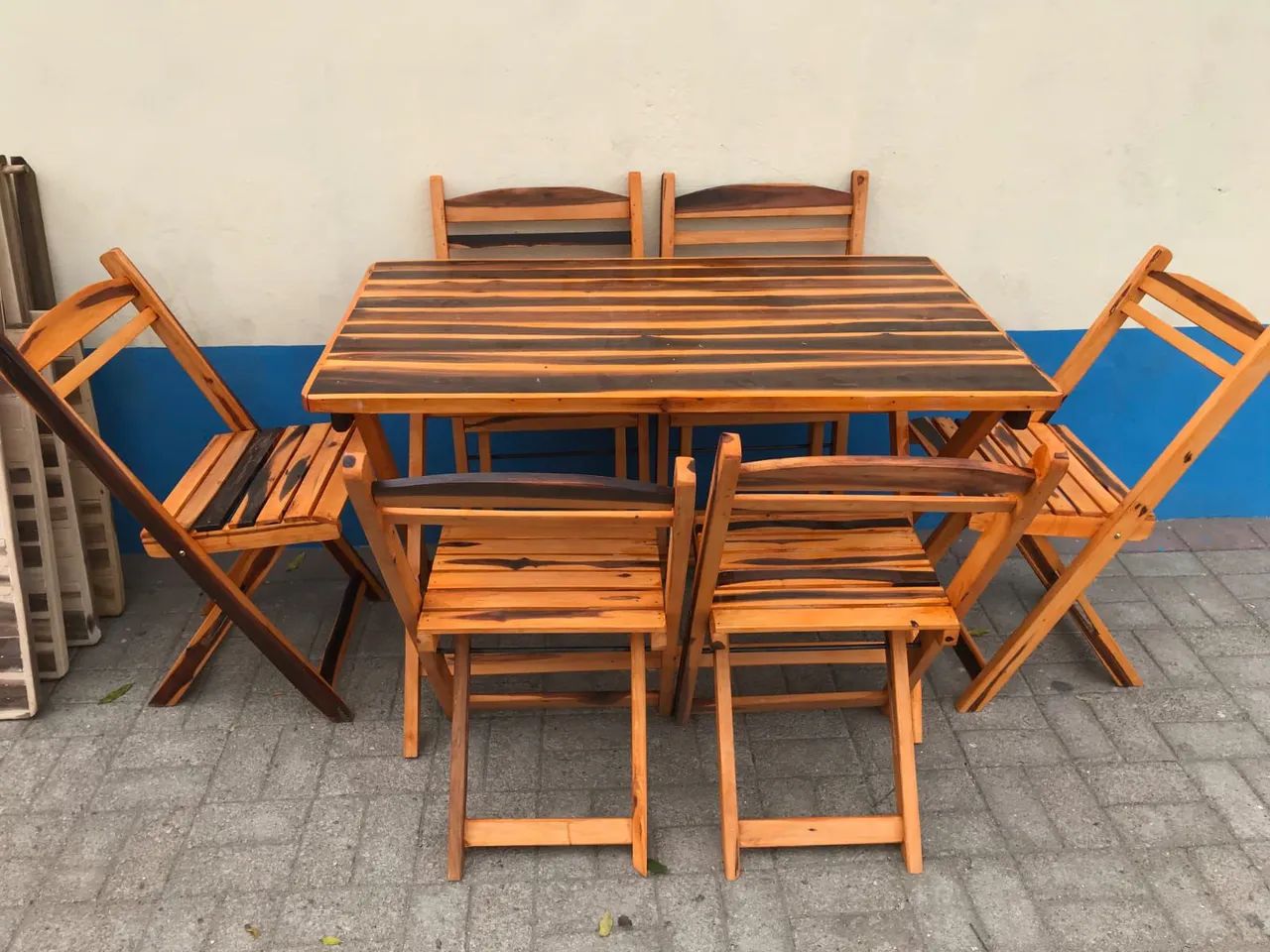 Conjunto de Mesa de Madeira Dobrável com 6 cadeiras  - Foto 2
