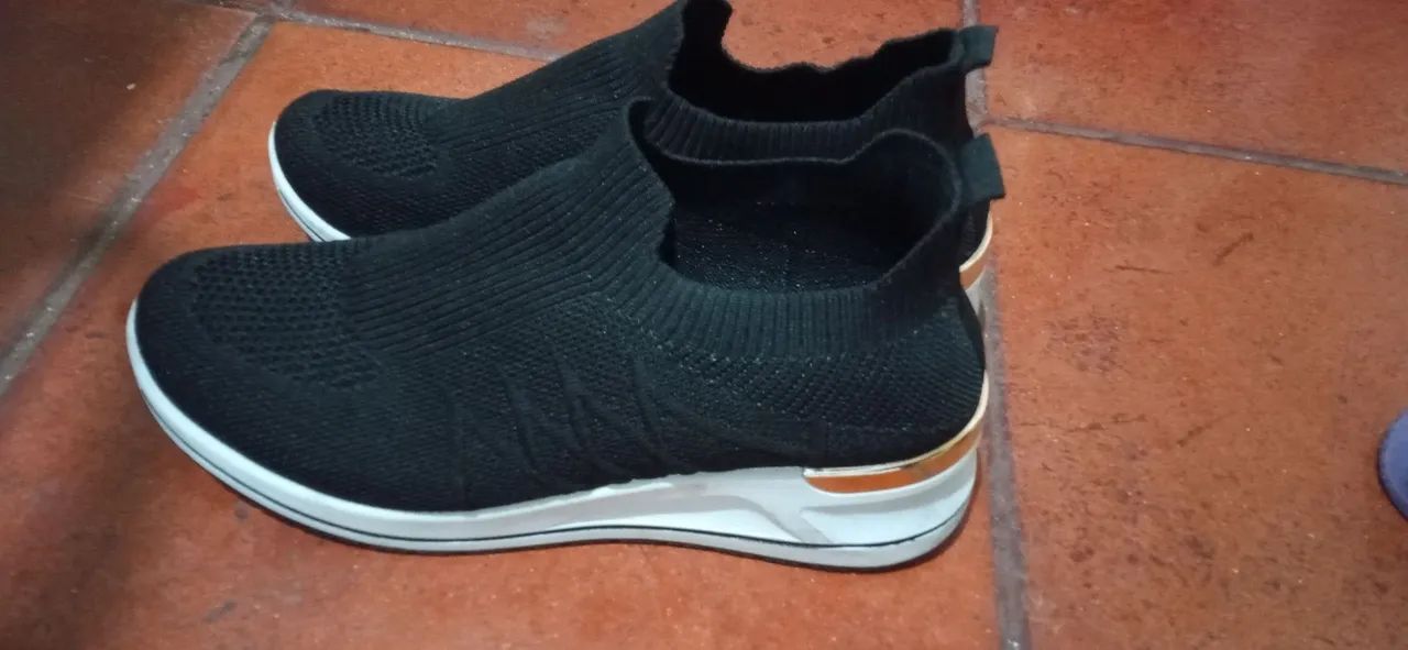 Tênis Slip On Preto - Conforto e Estilo - Foto 3