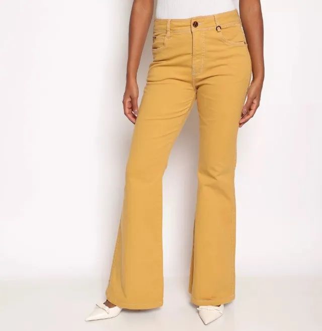 Calça Flare Feminina Em Sarja Mostarda Roupas