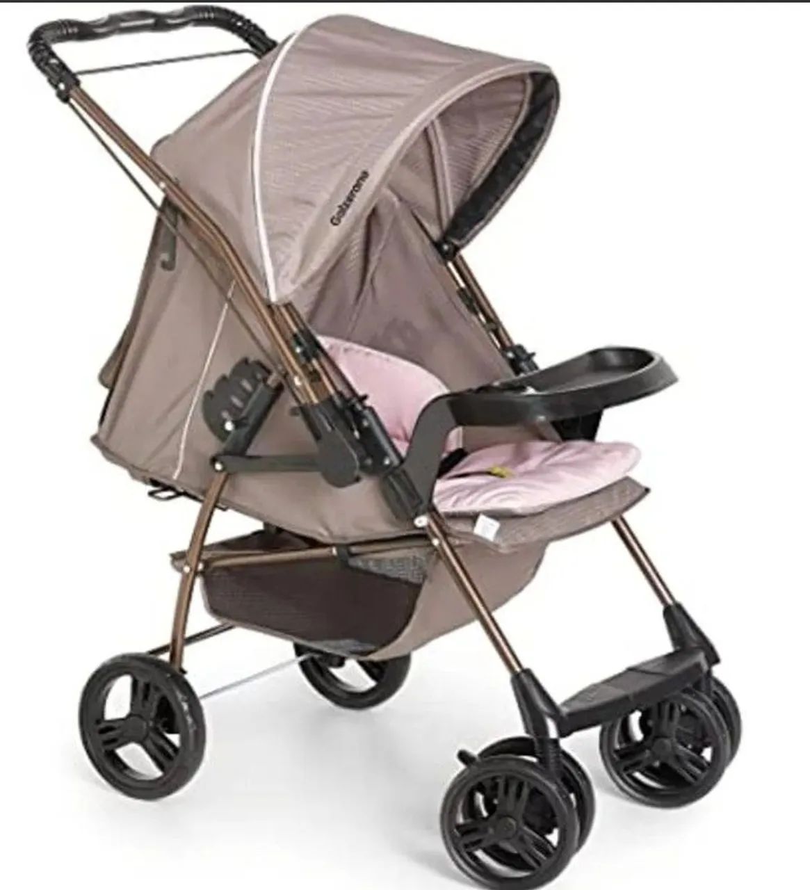 Carrinho de passeio da Galzerano novinho poucas vezes usado com três elevações.