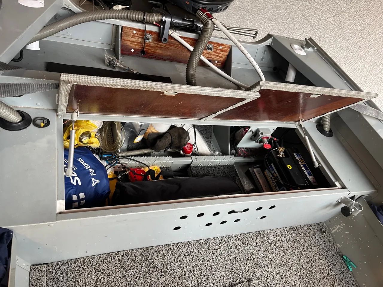 Vendo lancha leve forte CLX 5.0 - Foto 9