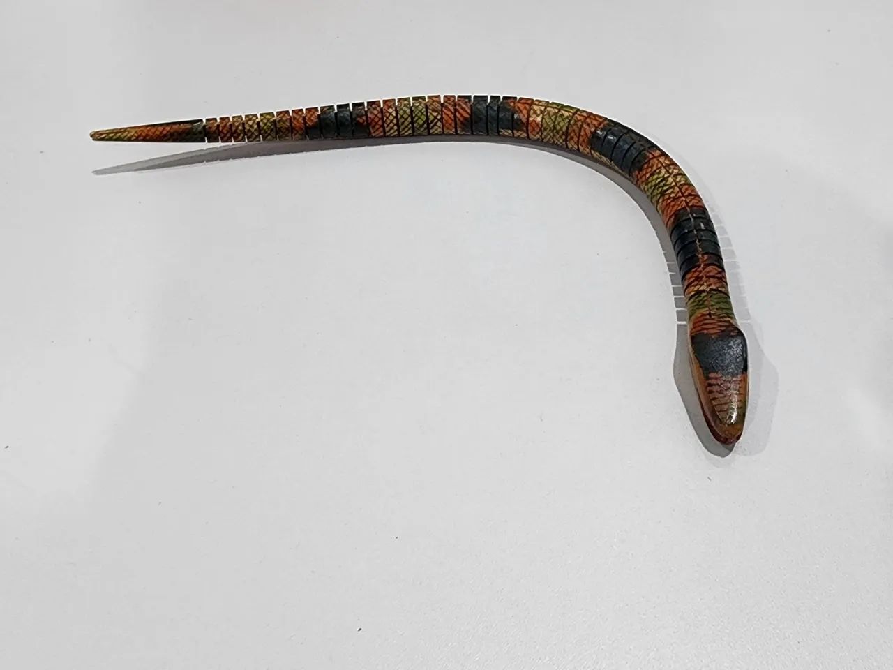 Cobra articulada de madeira 35cm - Foto 3