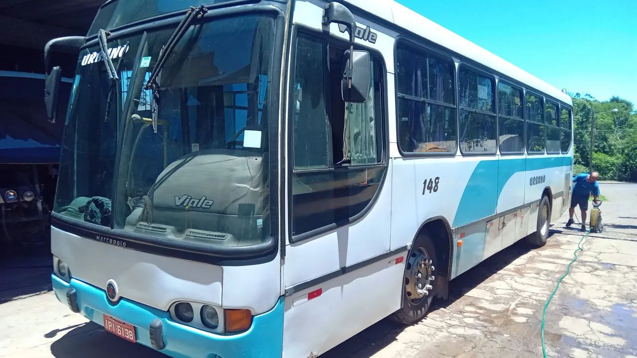 Ônibus curto Marcopolo em ótimo estado motor traseiro com molas não é suspensão a ar - Foto 2