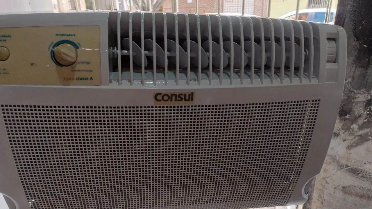 Ar Condicionado de Janela Consul 7500 BTUs