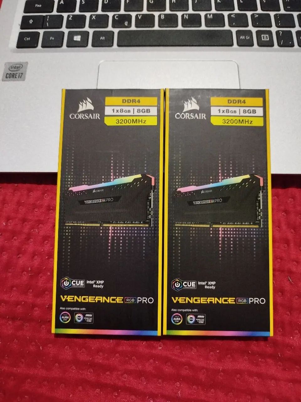 Memória RAM Corsair Vengeance RGB PRO 16GB (2x8) DDR4 3200MHz 
