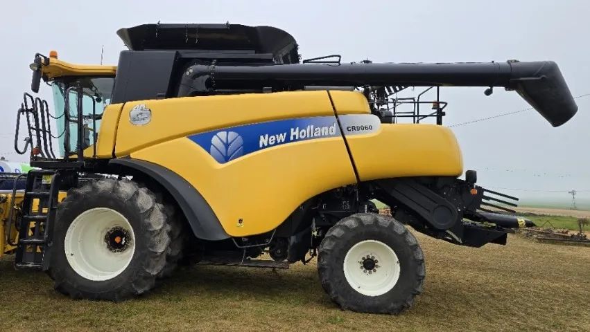 Colheitadeira New Holland CR9060 Premium