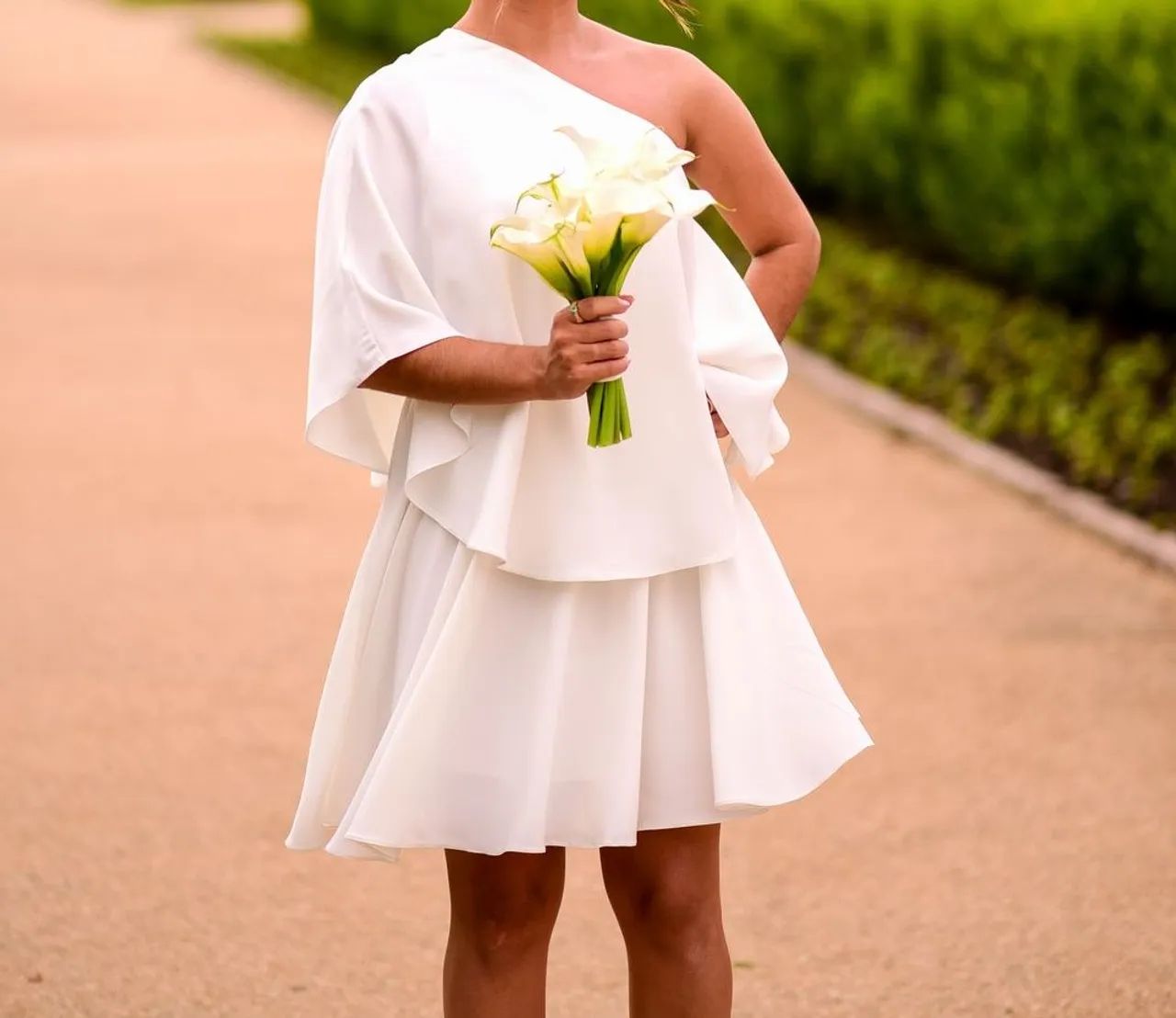 Vendo vestido branco civil 