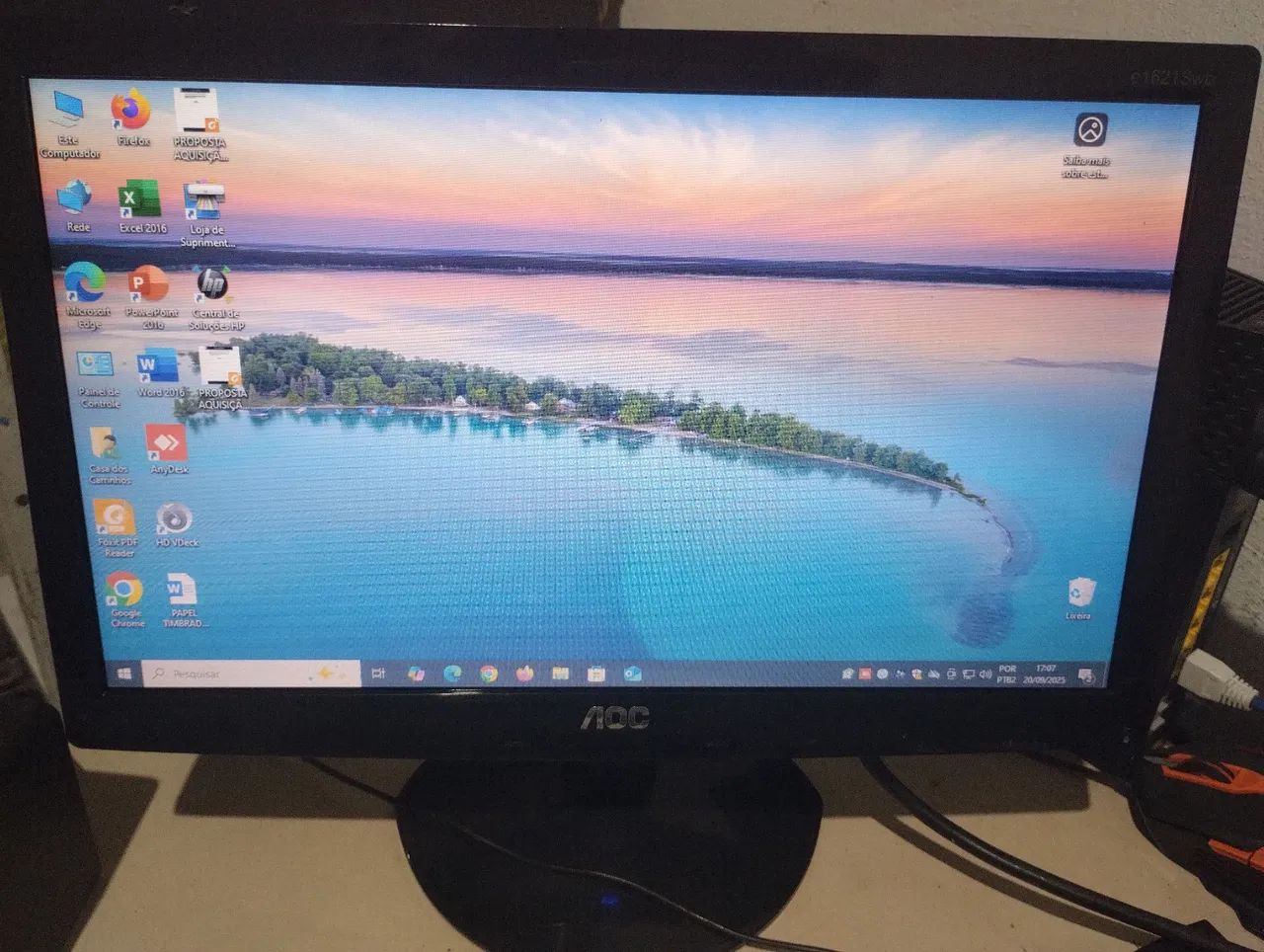 Monitor AOC 16 P63824099329795120