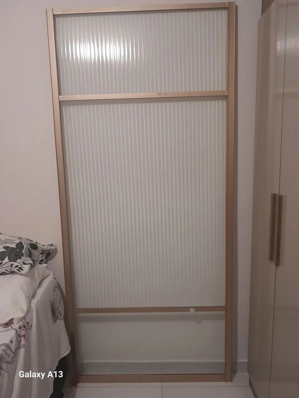 Porta de Vidro canelado com Moldura em Alumínio - Foto 2