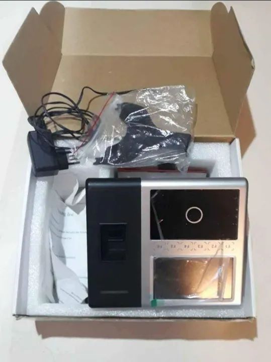 Relógio de ponto biométrico facial e digital - Foto 4