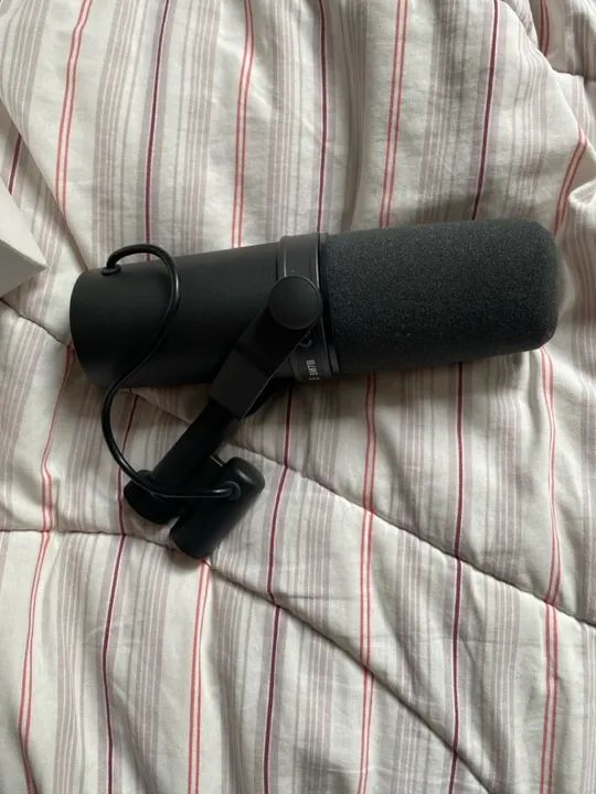 Shure SM7B - Microfone Dinâmico Profissional para Estúdios e Podcasts - Foto 3