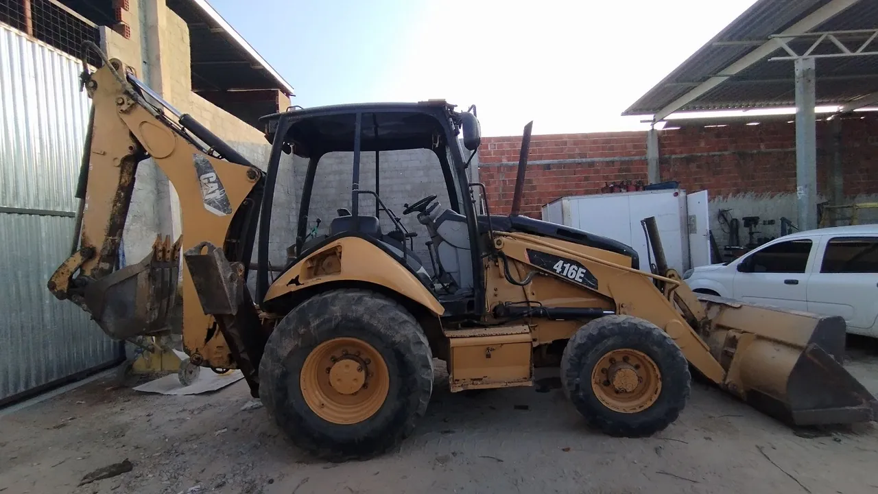CAT416E ANO 2009