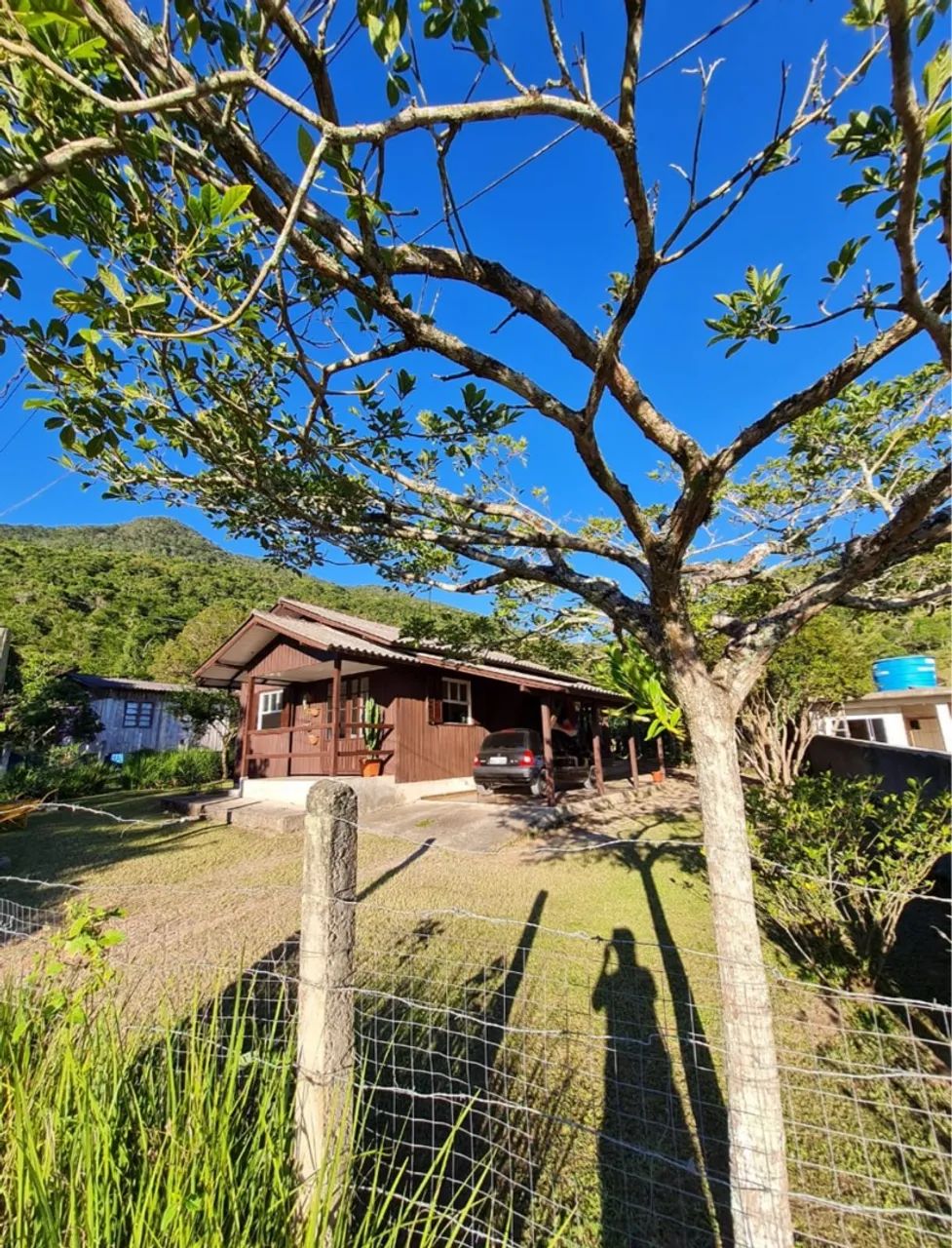Vende -se casa aconchegante em terreno amplo. - Foto 2