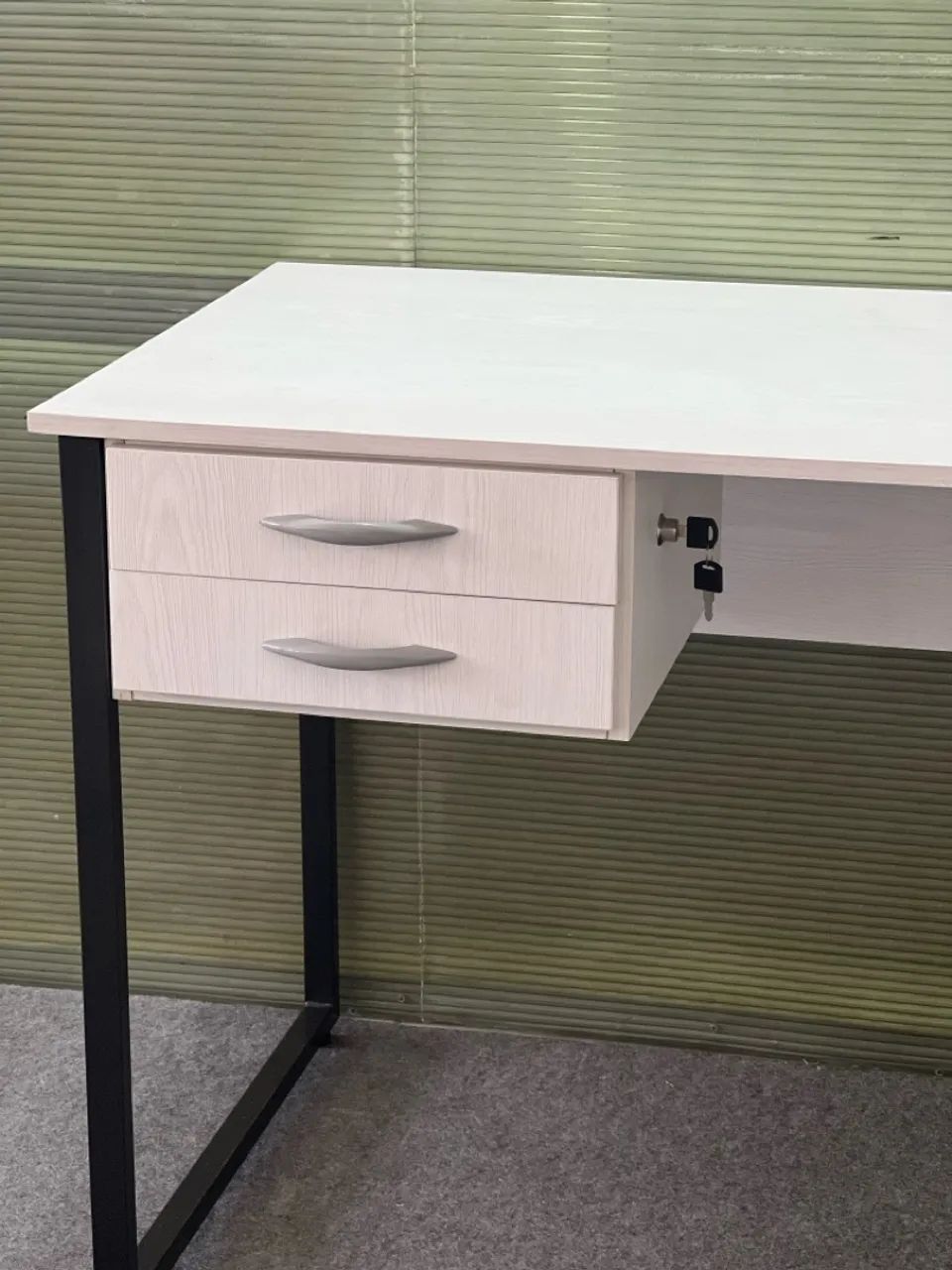 Mesa De escritório Elit Provence 60x1,2 Nova -Em até 6x sem juros - Foto 5