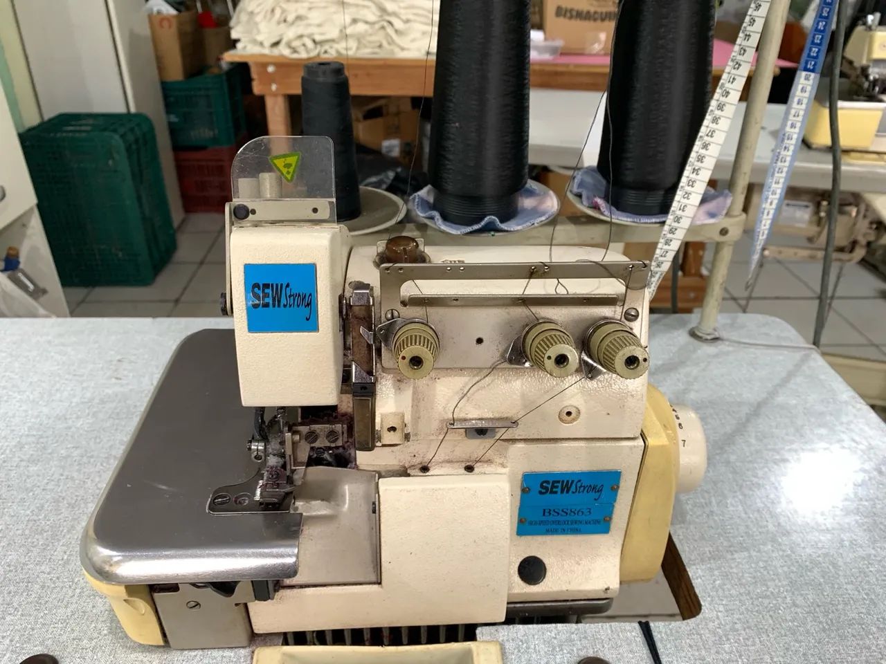 Máquina Overloque Industrial SewStrong - Foto 2