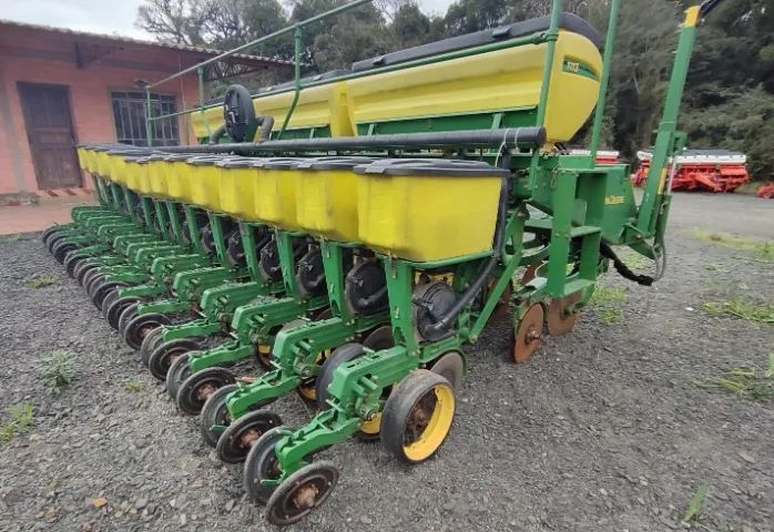 Plantadeira John Deere - 1113A. Fabricação 2013 - Foto 6